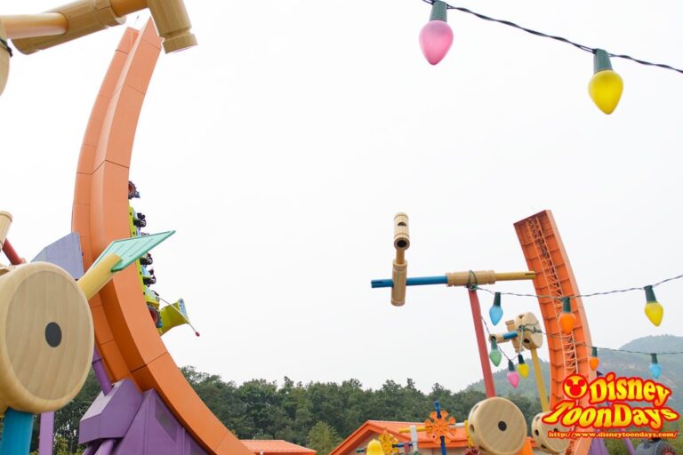 HKDL トイ・ストーリーランド　RCレーサー