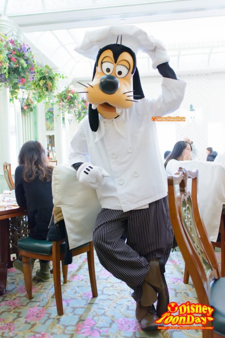 HKDL 香港ディズニーランドホテル　エンチャンテッドガーデン　グーフィー