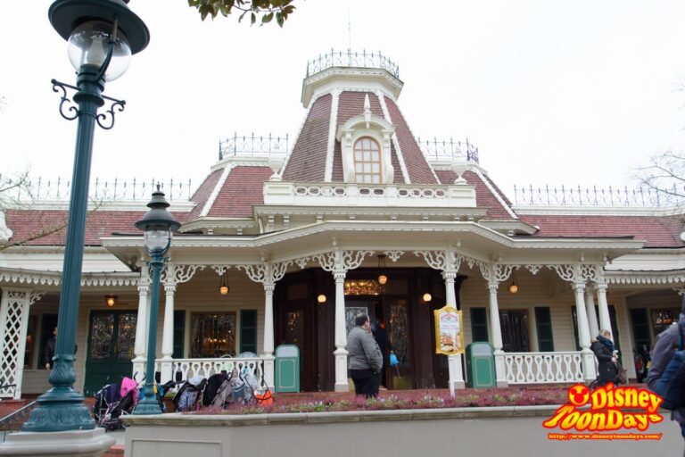 DLP　メインストリートUSA　プラザガーデンレストラン