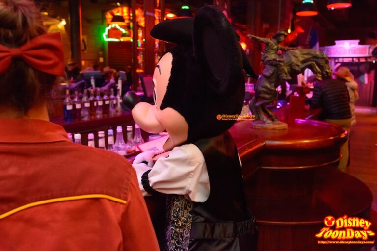 DLP ディズニーヴィレッジ　バッファロービルワイルドウェストショー　グリーティング　ミッキーマウス