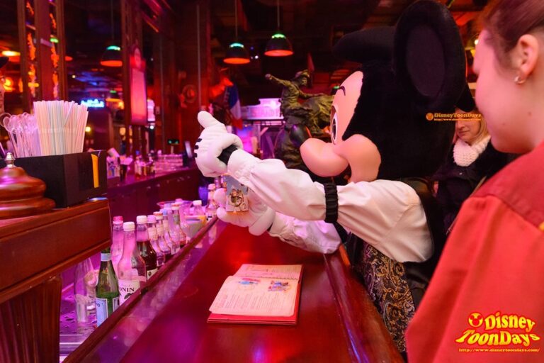 DLP ディズニーヴィレッジ　バッファロービルワイルドウェストショー　グリーティング　ミッキーマウス