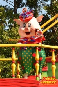 TDL クリスマスファンタジー　2012　ディズニーサンタヴィレッジパレード　フィドラーピッグ