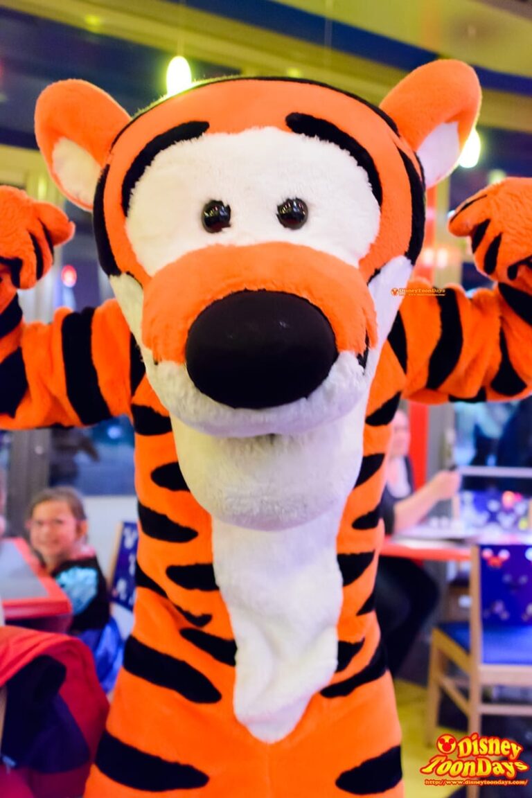 DLP ディズニーヴィレッジ　カフェミッキー　グリーティング　ティガー
