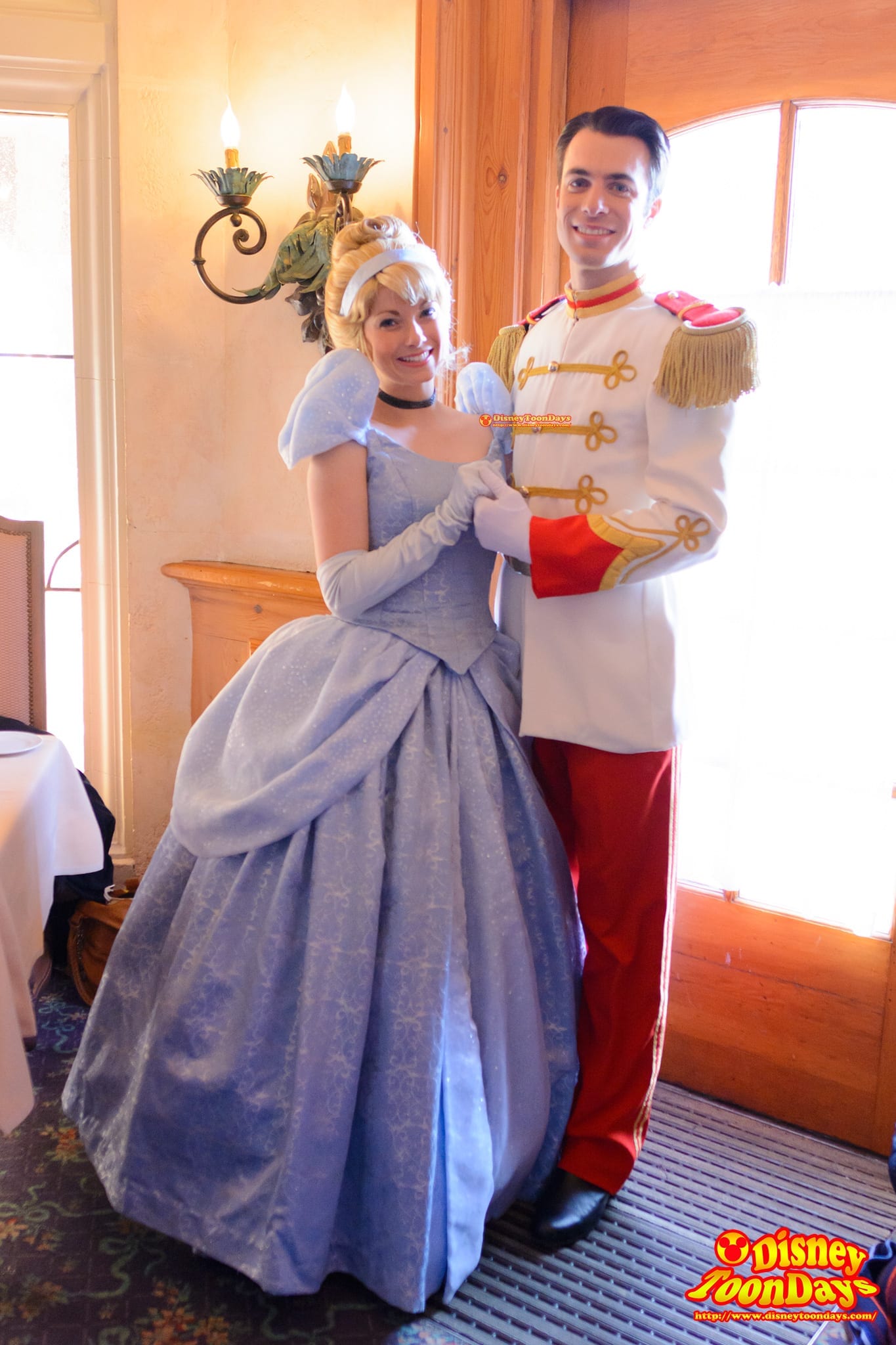 DLP　ディズニーランドパリ　ファンタジーランド　オーベルジュ・デ・サンデリオン　グリーティング　シンデレラ　プリンスチャーミング