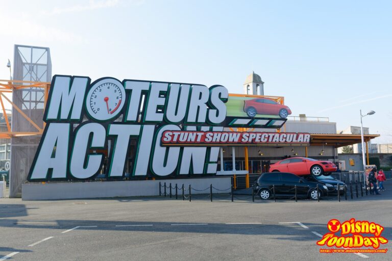 DLP ウォルトディズニースタジオ バックロット　モーターズ…アクション！スタントショースペキュタキュラー・フューチャリング・ライトニングマックィーン