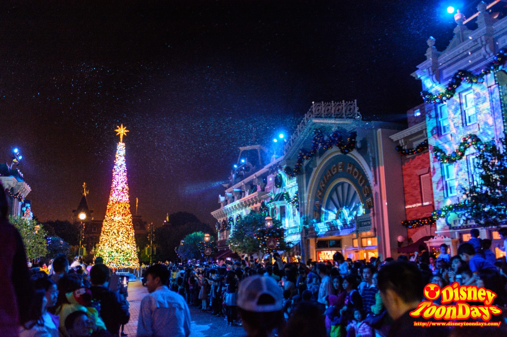 HKDL 10th Happily Ever after 2015