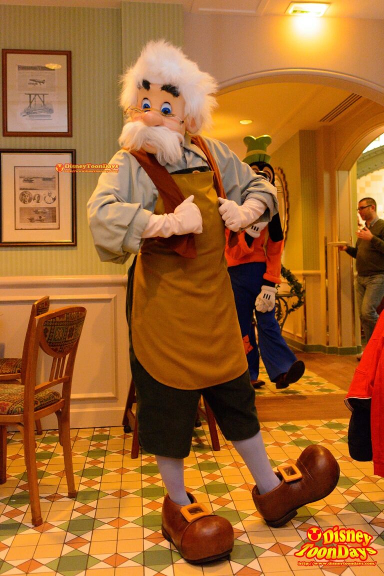 DLP　ディズニーランドホテル インベンションズ グリーティング　ゼペット