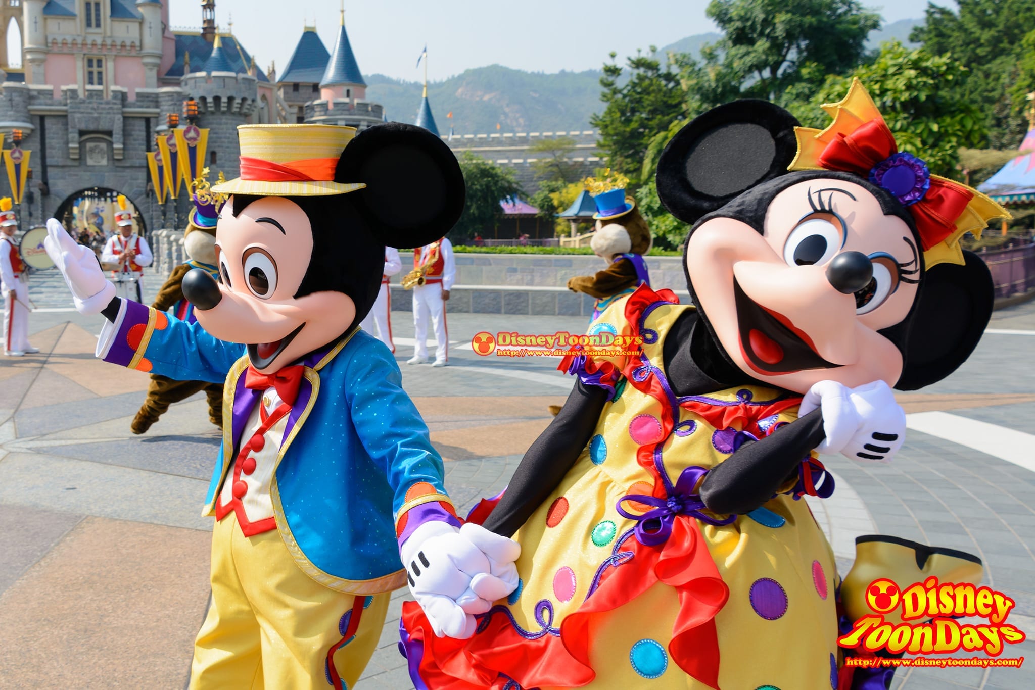 HKDL 10th Happily Ever after 2015 10thアニバーサリーセレブレーション・ウィズ・ミッキー・アンド・フレンズ　ミッキーマウス　ミニーマウス
