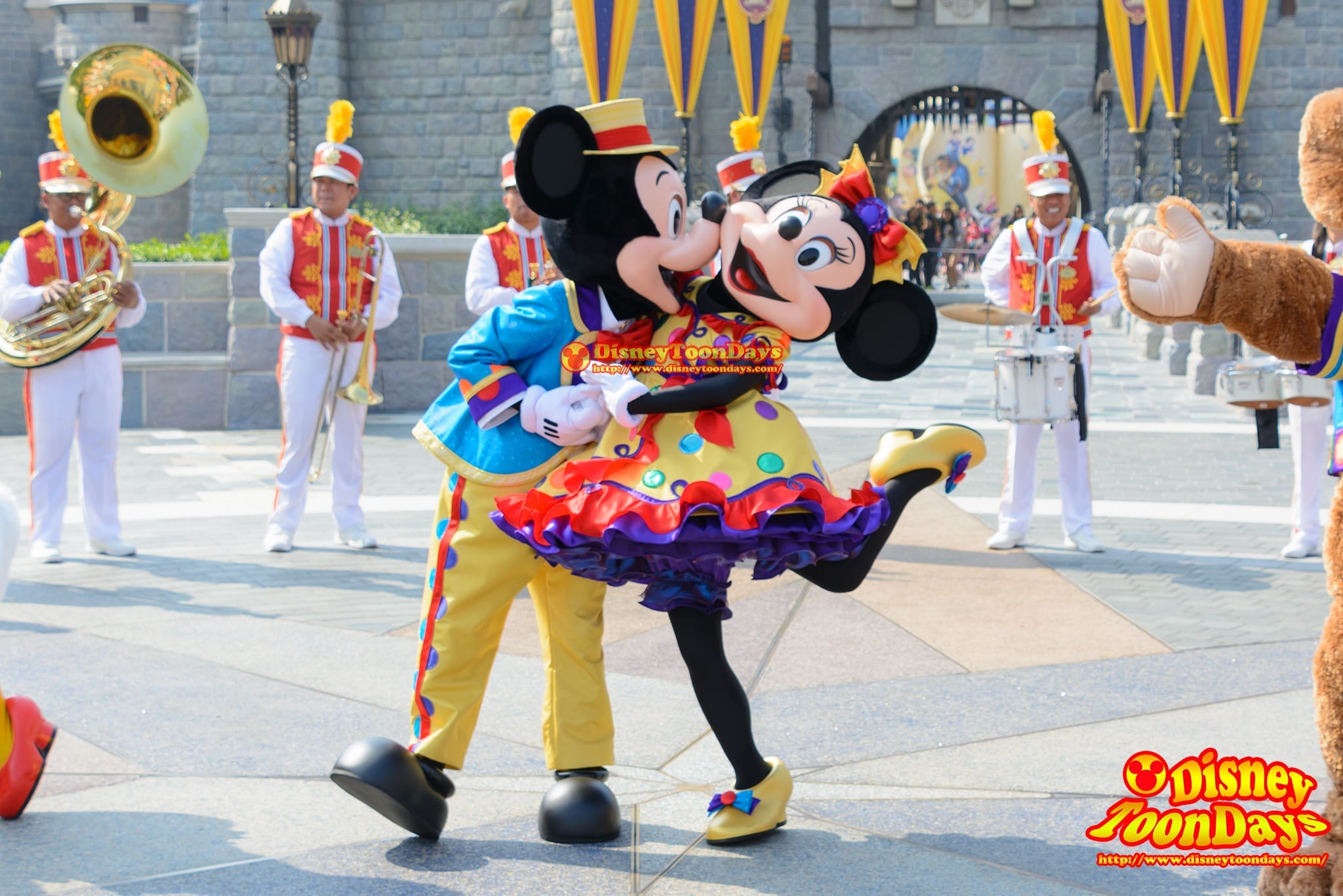 HKDL 10th Happily Ever after 2015 10thアニバーサリーセレブレーション・ウィズ・ミッキー・アンド・フレンズ　ミッキーマウス　ミニーマウス