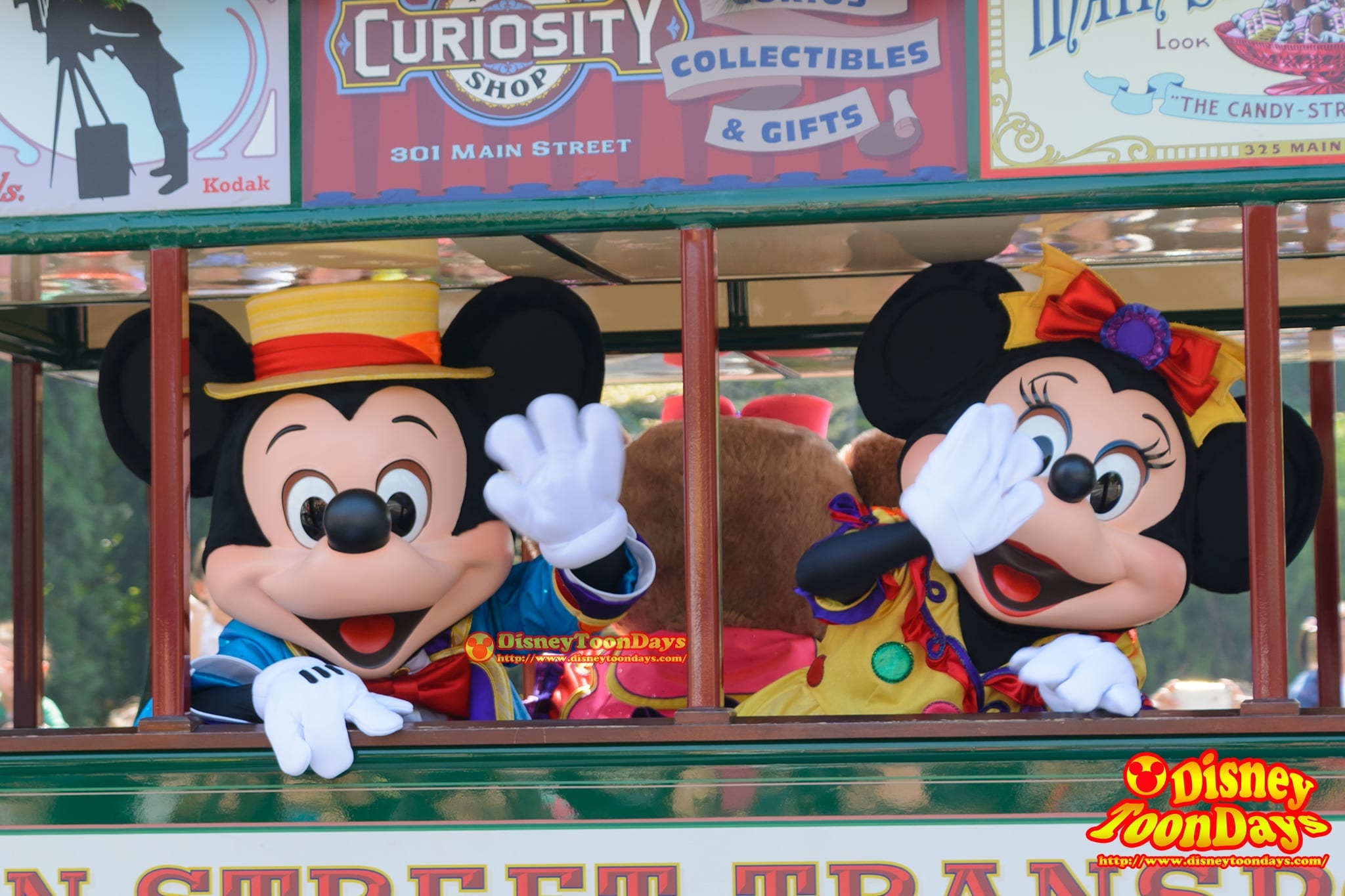 HKDL 10th Happily Ever after 2015 10thアニバーサリーセレブレーション・ウィズ・ミッキー・アンド・フレンズ　ミッキーマウス　ミニーマウス
