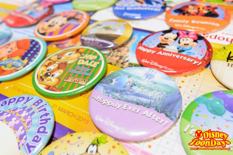 ディズニーパークで配られているボタン