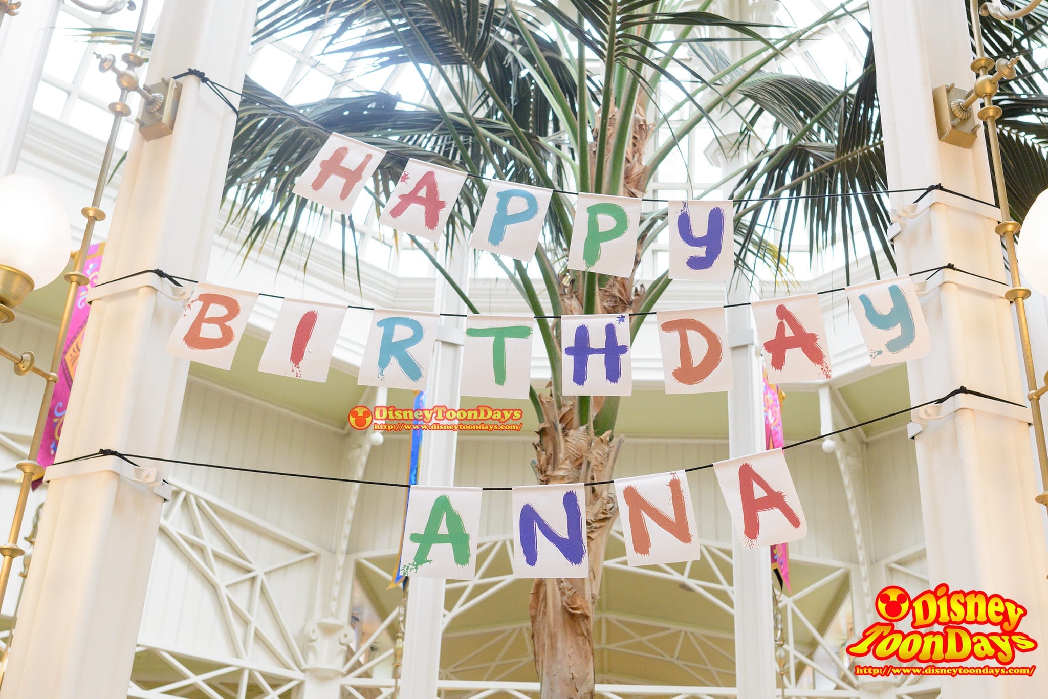 クリストフが書いた「HAPPY BIRTHDAY ANNA」