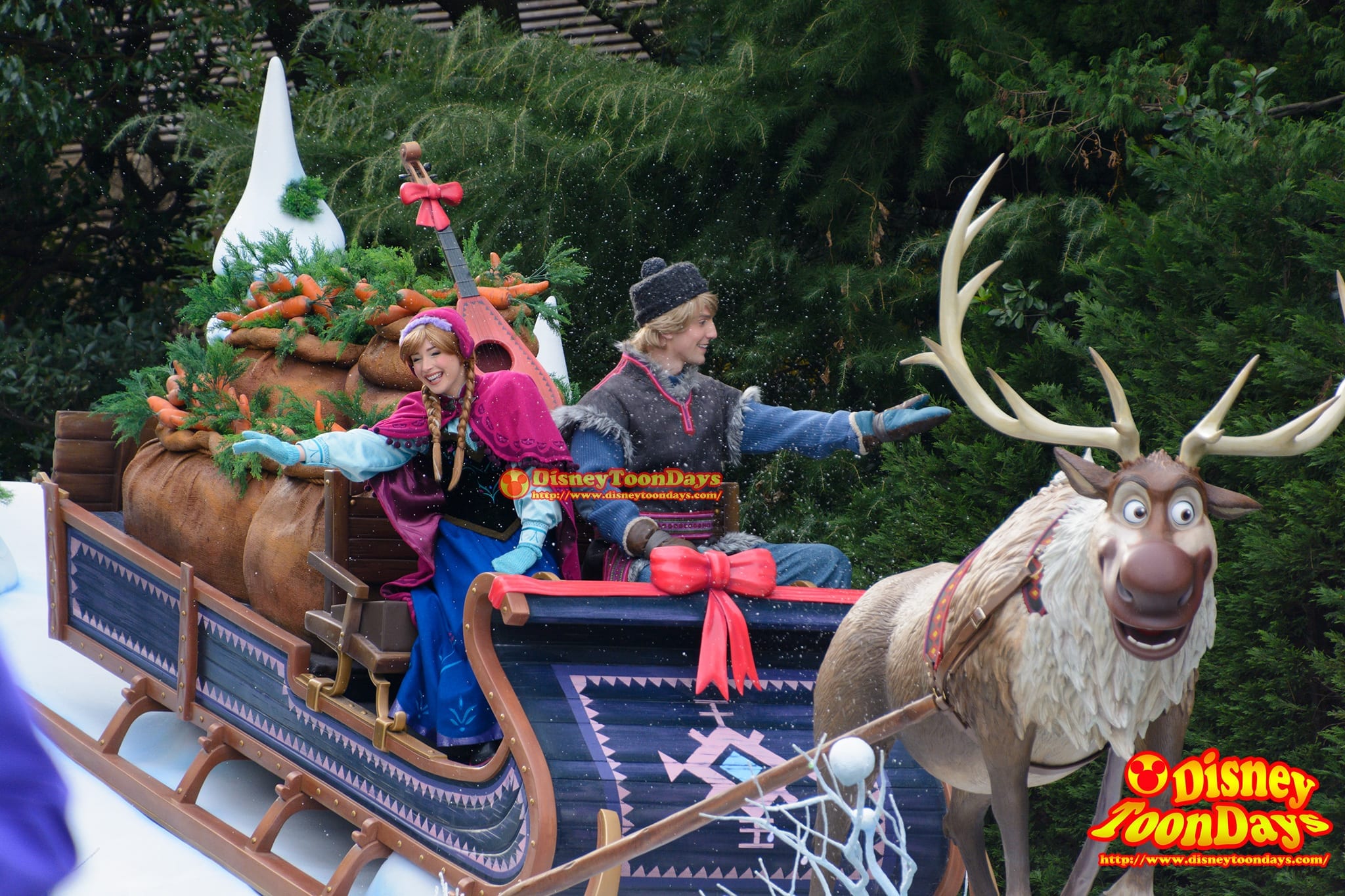 TDL アナとエルサのフローズンファンタジー 2016 フローズンファンタジーパレード　アナ　クリストフ
