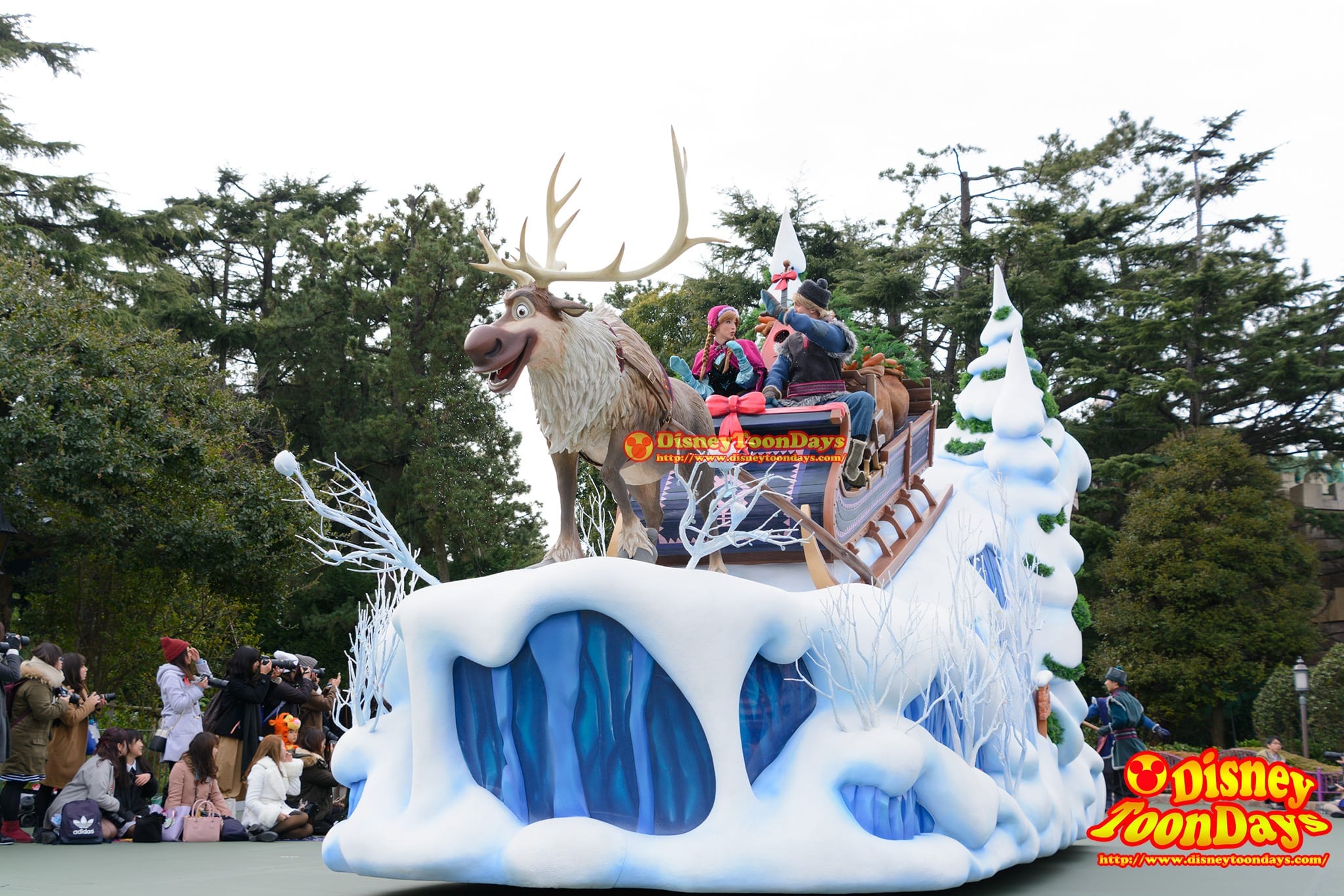 TDL アナとエルサのフローズンファンタジー 2016 フローズンファンタジーパレード　アナ　クリストフ　フロート