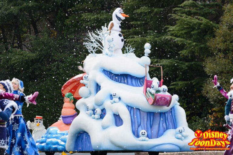 フローズンファンタジーパレード オラフフロート