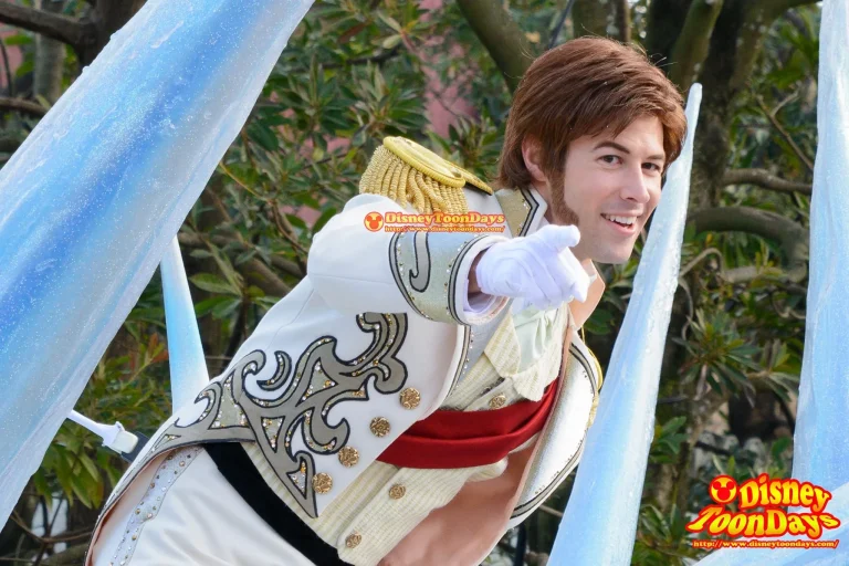 世界初登場のハンス王子！「フローズンファンタジーパレード」のセリフや停止場所を完全解説