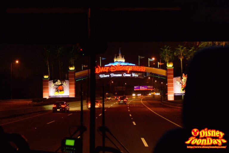 WDW マジカルエクスプレス