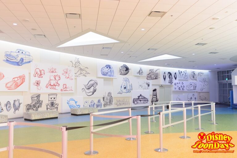 WDW ディズニー・アート・オブ・アニメーション アニメーションホール ロビー