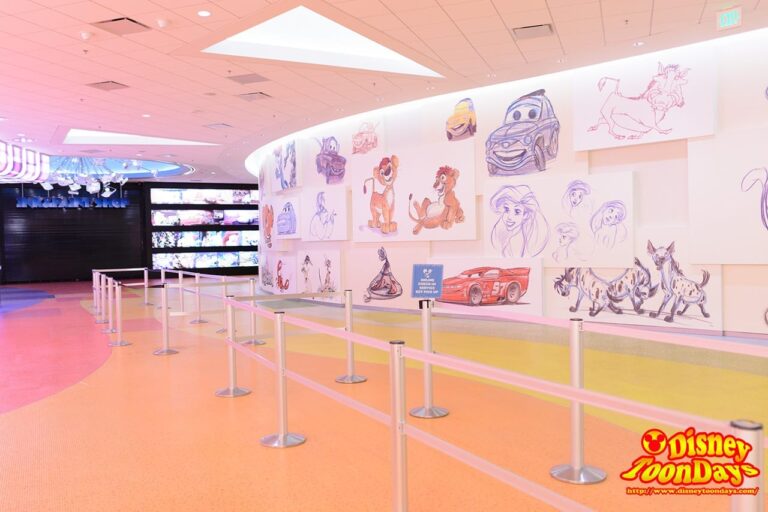 WDW ディズニー・アート・オブ・アニメーション アニメーションホール ロビー