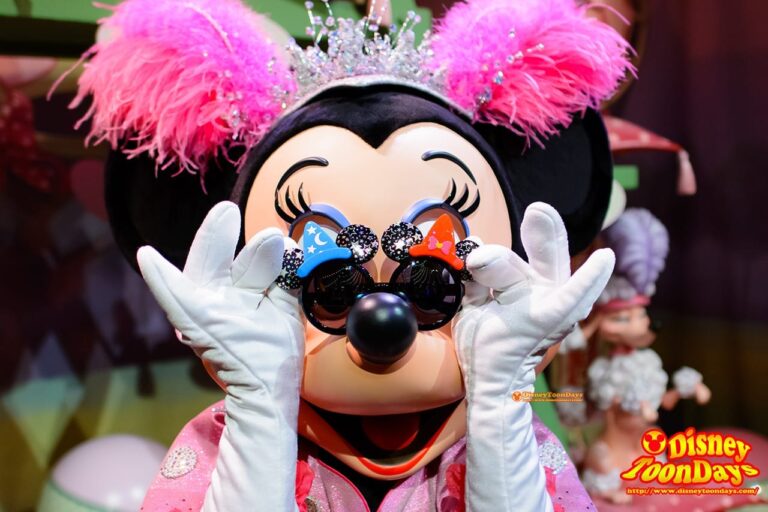 WDW マジックキングダム ニューファンタジーランド ピートズ・シリー・サイド・ショー ミニーマウス