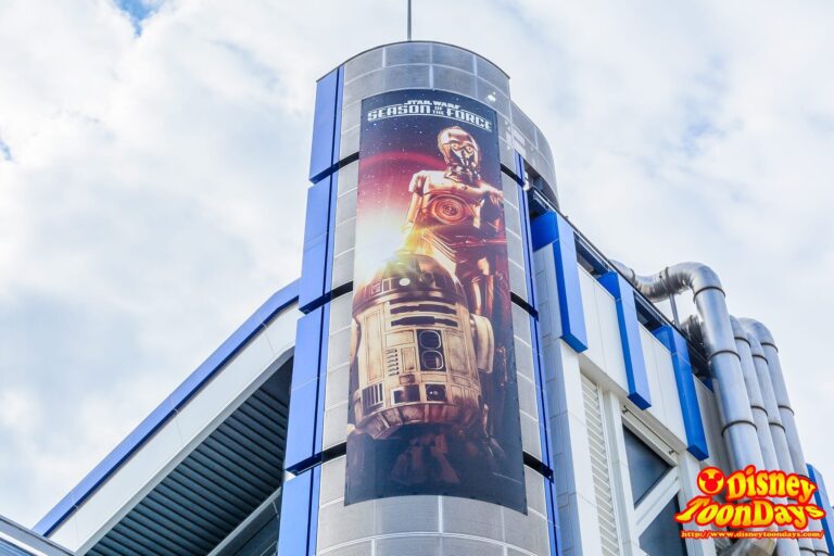 大人気ドロイドのR2-D2とC-3PO