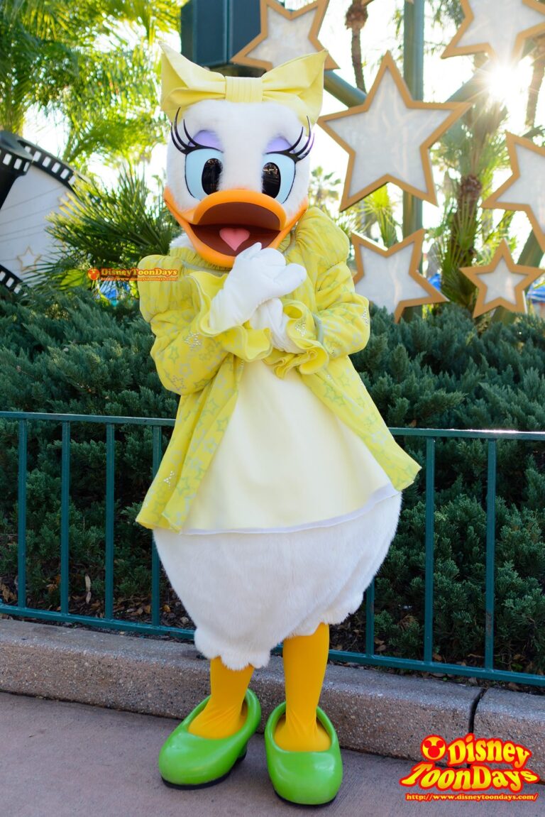 WDW ディズニーハリウッドスタジオ センターステージコートヤード グリーティング デイジーダック　
