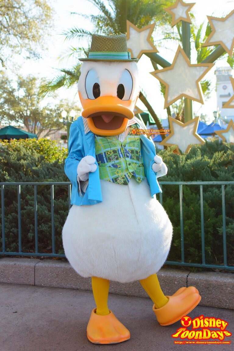 WDW ディズニーハリウッドスタジオ センターステージコートヤード グリーティング ドナルドダック