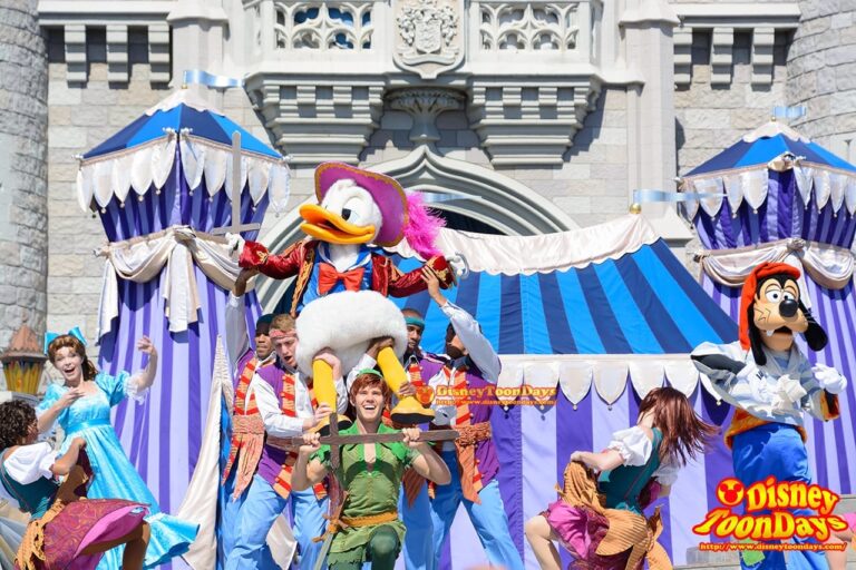 WDW マジックキングダム キャッスルフォアコートステージ ドリーム・アロング・ウィズ・ミッキー 海賊になる夢