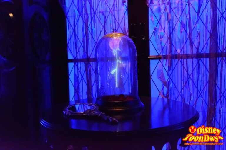 WDW マジックキングダム ニューファンタジーランド ビー・アワー・ゲスト・レストラン ザ・ウエスト・ウィング バラ