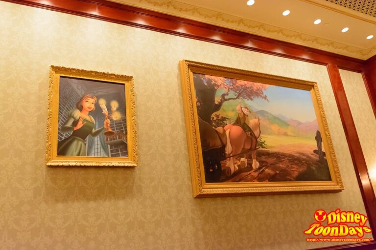 WDW マジックキングダム ニューファンタジーランド ビー・アワー・ゲスト・レストラン ザ・キャッスル・ギャラリー 絵画