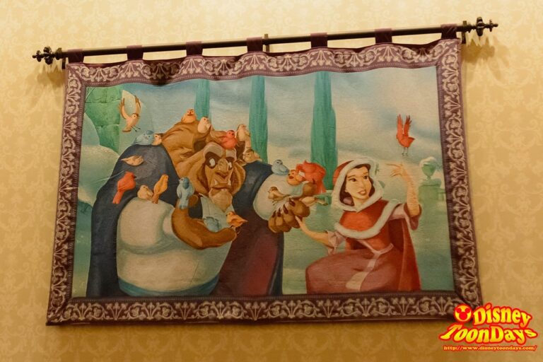 WDW マジックキングダム ニューファンタジーランド ビー・アワー・ゲスト・レストラン ザ・キャッスル・ギャラリー 絵画 冬の景色