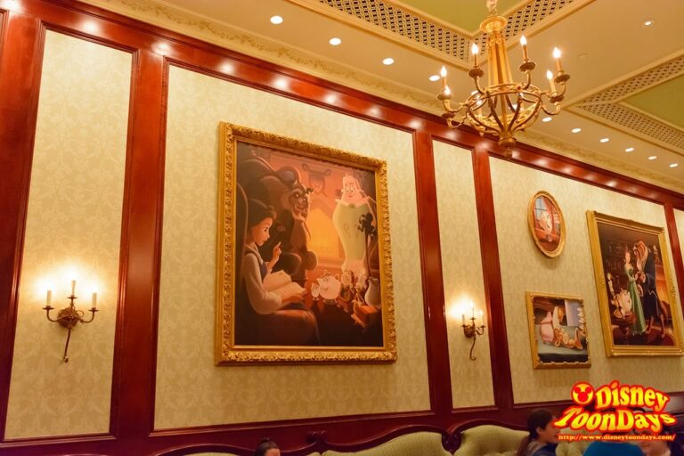 WDW マジックキングダム ニューファンタジーランド ビー・アワー・ゲスト・レストラン ザ・キャッスル・ギャラリー 絵画