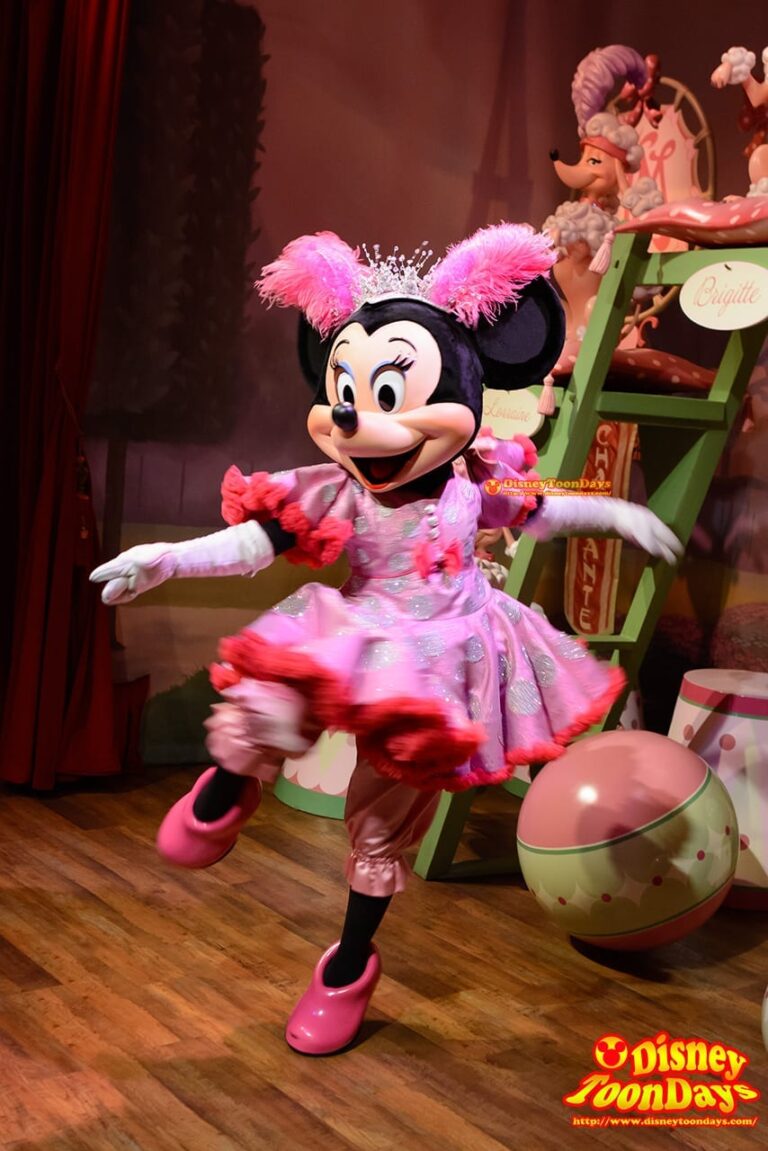 WDW マジックキングダム ニューファンタジーランド ピートズ・シリー・サイド・ショー 　　　　