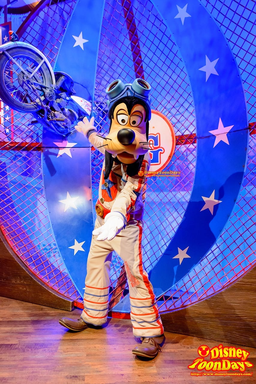 WDW マジックキングダム ニューファンタジーランド ピートズ・シリー・サイド・ショー グーフィー