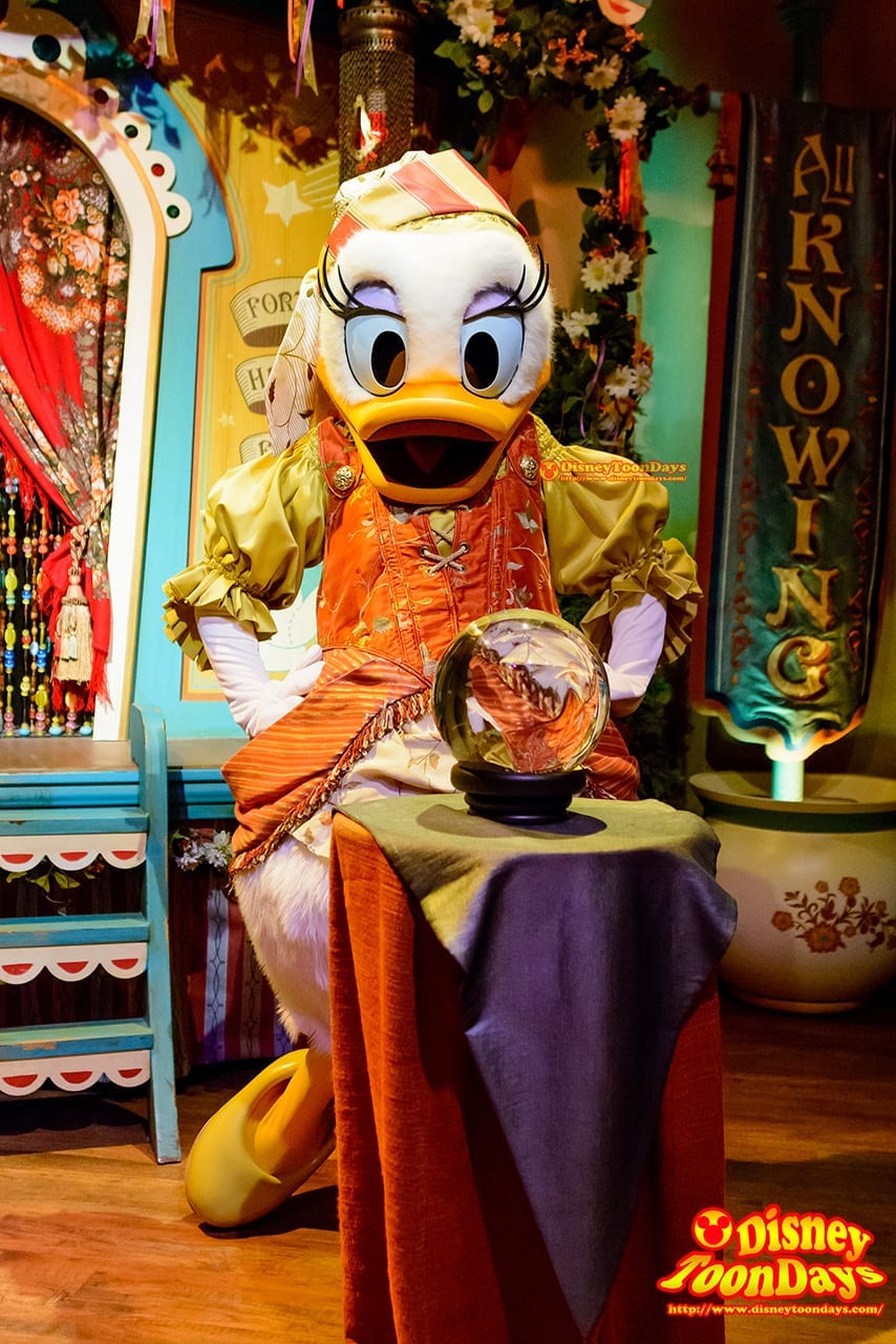 WDW マジックキングダム ニューファンタジーランド ピートズ・シリー・サイド・ショー デイジーダック　　