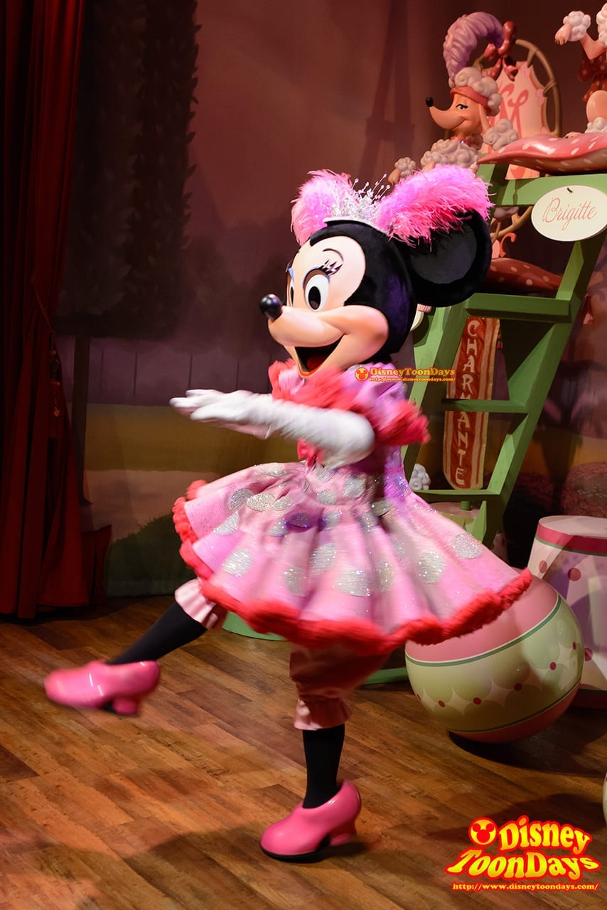 WDW マジックキングダム ニューファンタジーランド ピートズ・シリー・サイド・ショー ミニーマウス　　　　