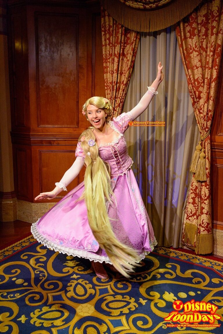 WDW マジックキングダム ファンタジーランド プリンセス・フェアリーテイル・ホール グリーティング ラプンツェル　