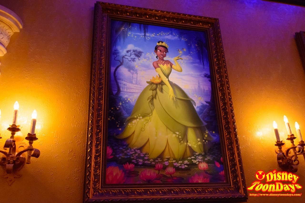WDW マジックキングダム ファンタジーランド プリンセス・フェアリーテイル・ホール 絵画 ティアナ