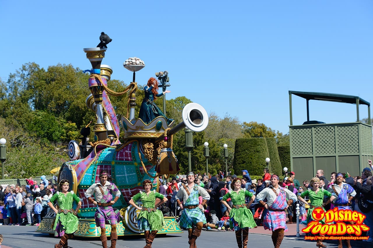 WDW マジックキングダム フェスティバル・オブ・ファンタジー・パレード 「メリダとおそろしの森」ユニット