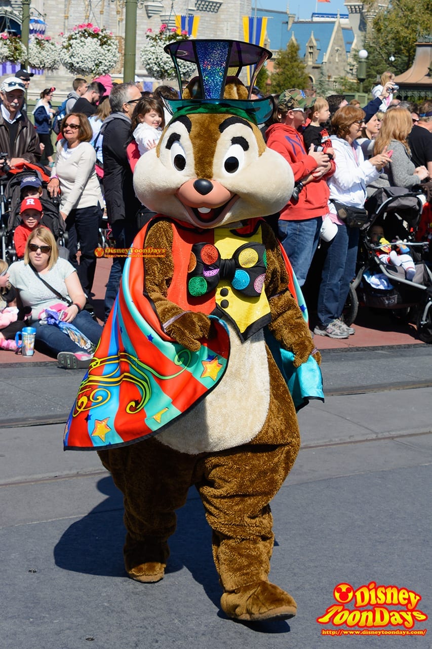 WDW マジックキングダム フェスティバル・オブ・ファンタジー・パレード チップ