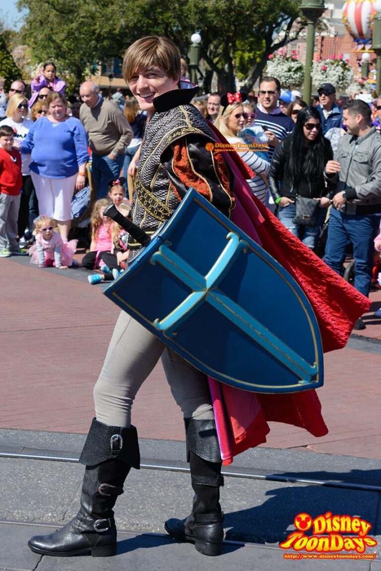 WDW マジックキングダム フェスティバル・オブ・ファンタジー・パレード フィリップ王子