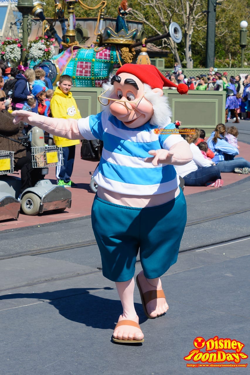 WDW マジックキングダム フェスティバル・オブ・ファンタジー・パレード ミスター・スミー