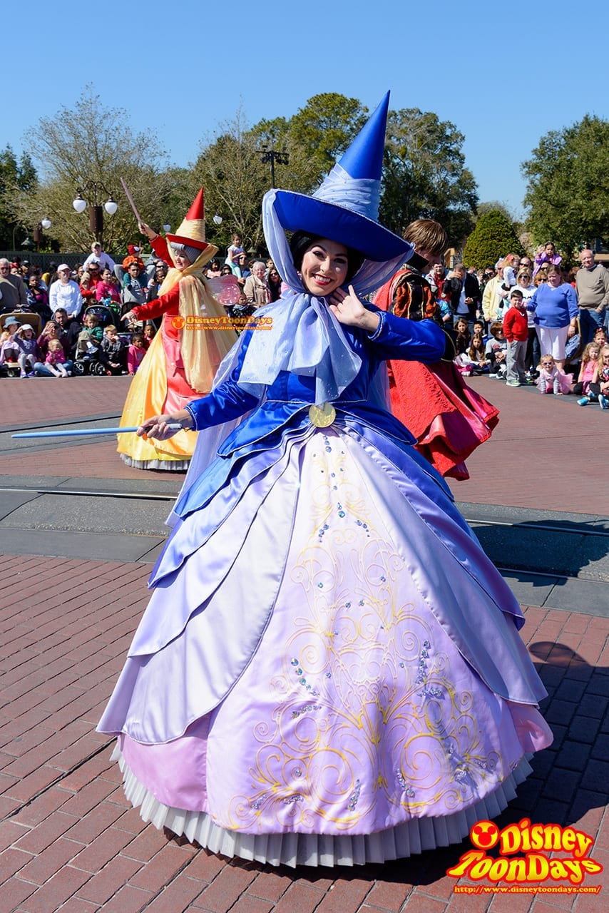WDW マジックキングダム フェスティバル・オブ・ファンタジー・パレード メリーウェザー