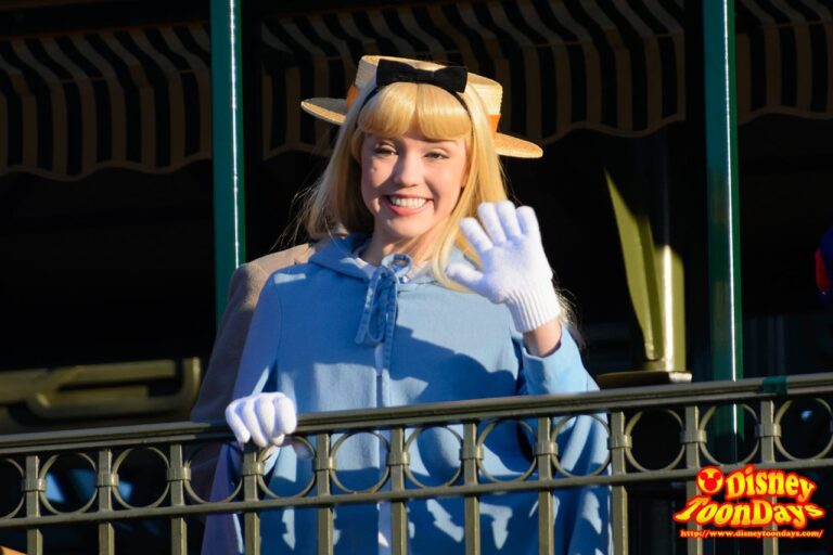 WDW マジックキングダム マジックキングダム・ウェルカム・ショー アリス