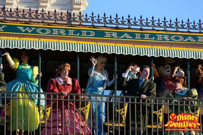 WDW マジックキングダム マジックキングダム・ウェルカム・ショー ドリゼラ アナスタシア エルサ アナ デール