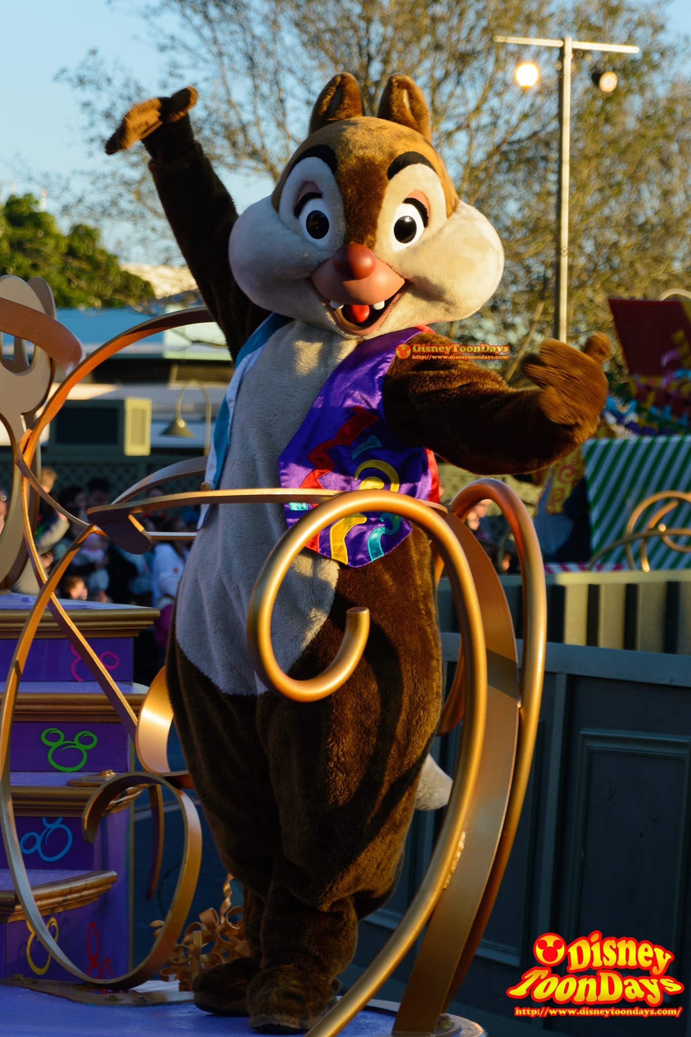 WDW マジックキングダム ムーブ・イット・シェイク・イット・ダンス・アンド・プレイ・イット デール