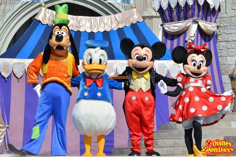 WDWのキャッスルショー「ドリーム・アロング・ウィズ・ミッキー」が終了！新ショー「ミッキーズ・ロイヤル・フレンドシップ・フェア」がスタート