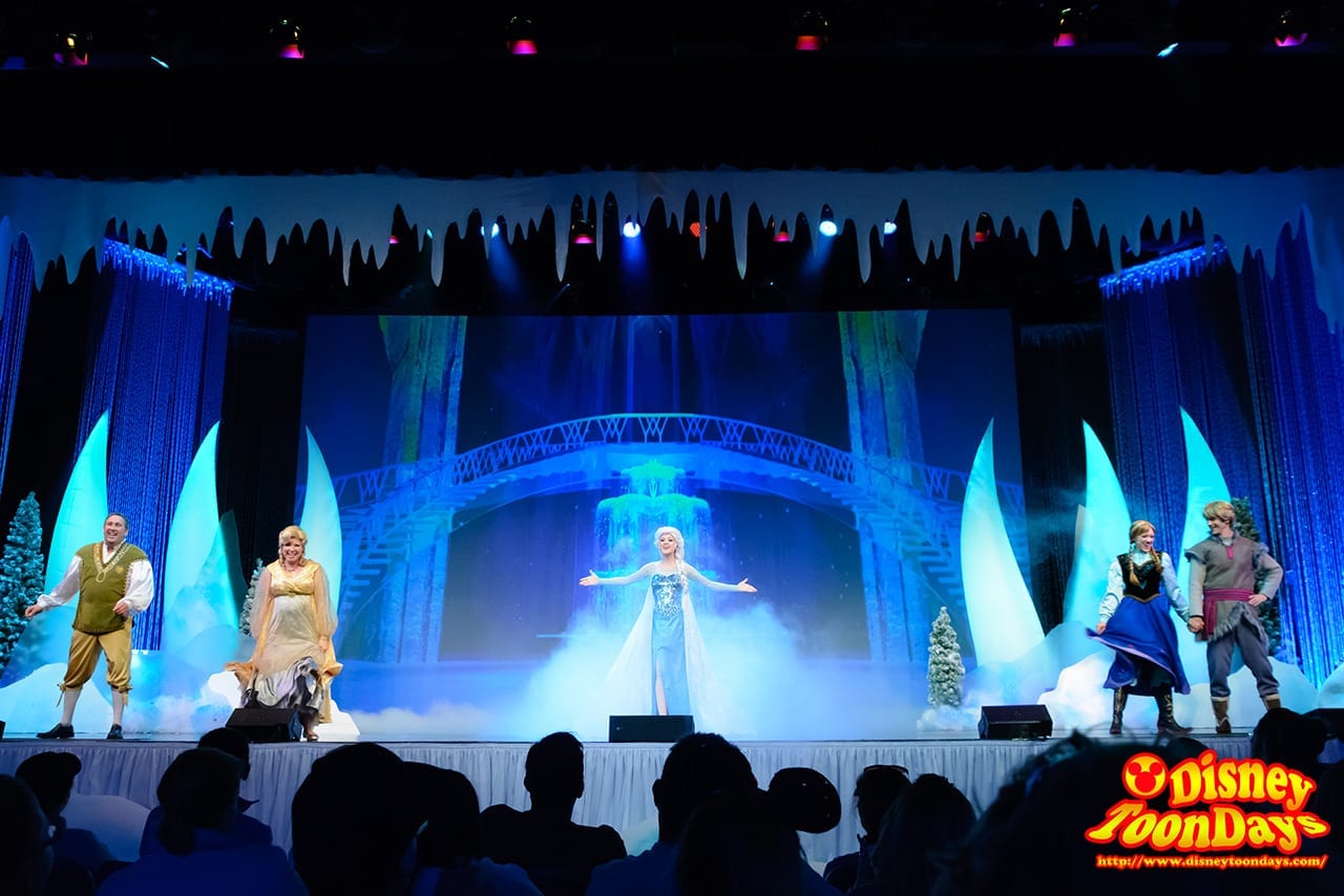 WDW ディズニーハリウッドスタジオ エコーレイク フォー・ザ・ファースト・タイム・イン・フォーエバー：ア・フローズン・シングアロング・セレブレーション　全体
