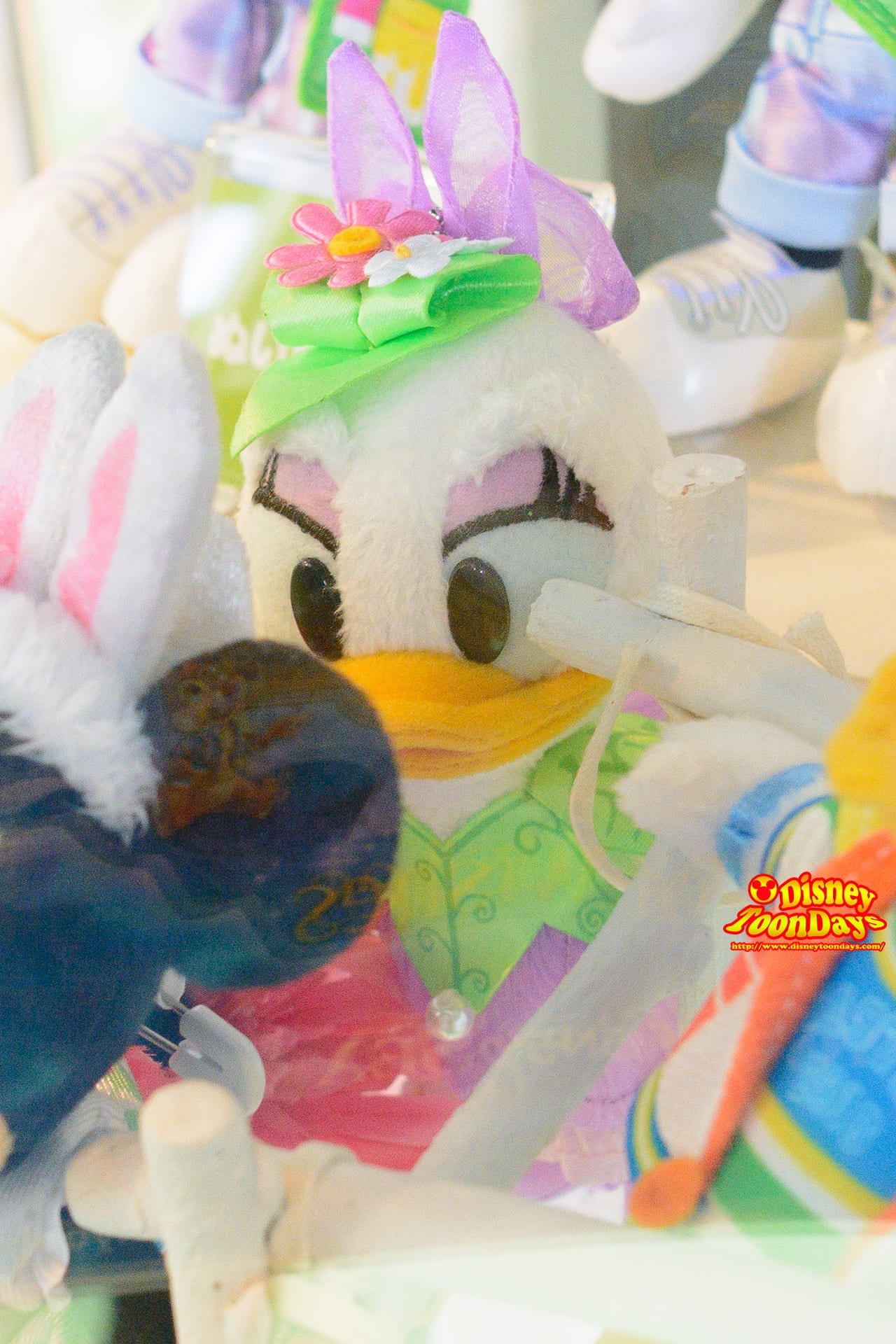 TDL ディズニー・イースター 2016 スペシャルグッズ ぬいぐるみバッチ デイジー
