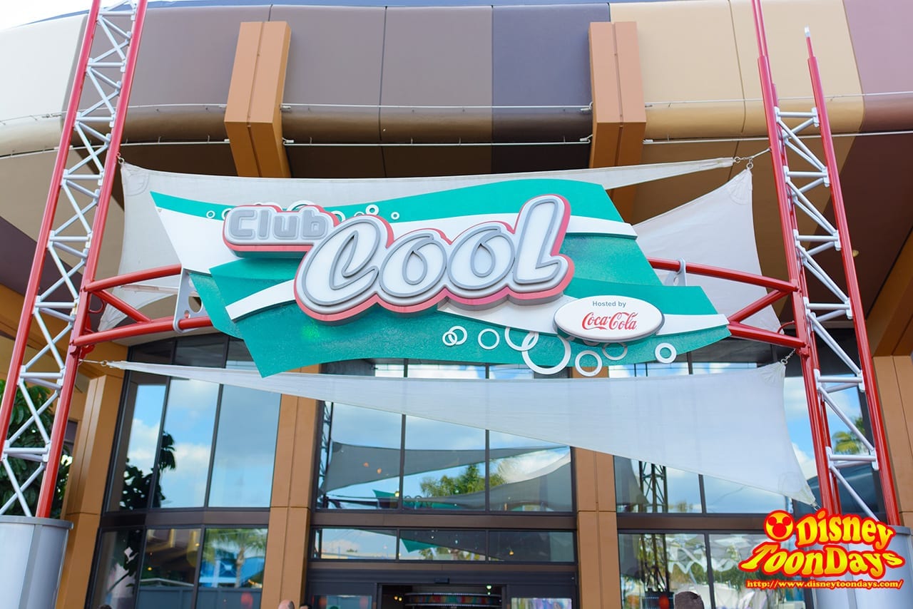 WDW エプコット フィーチャーワールド　Club Cool　